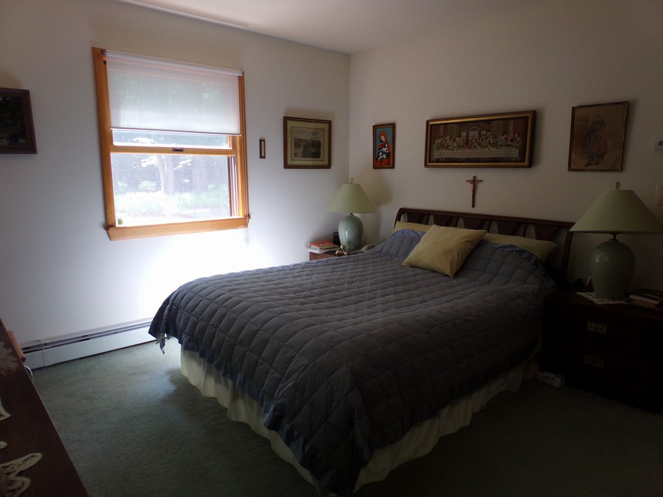 guest bedroom