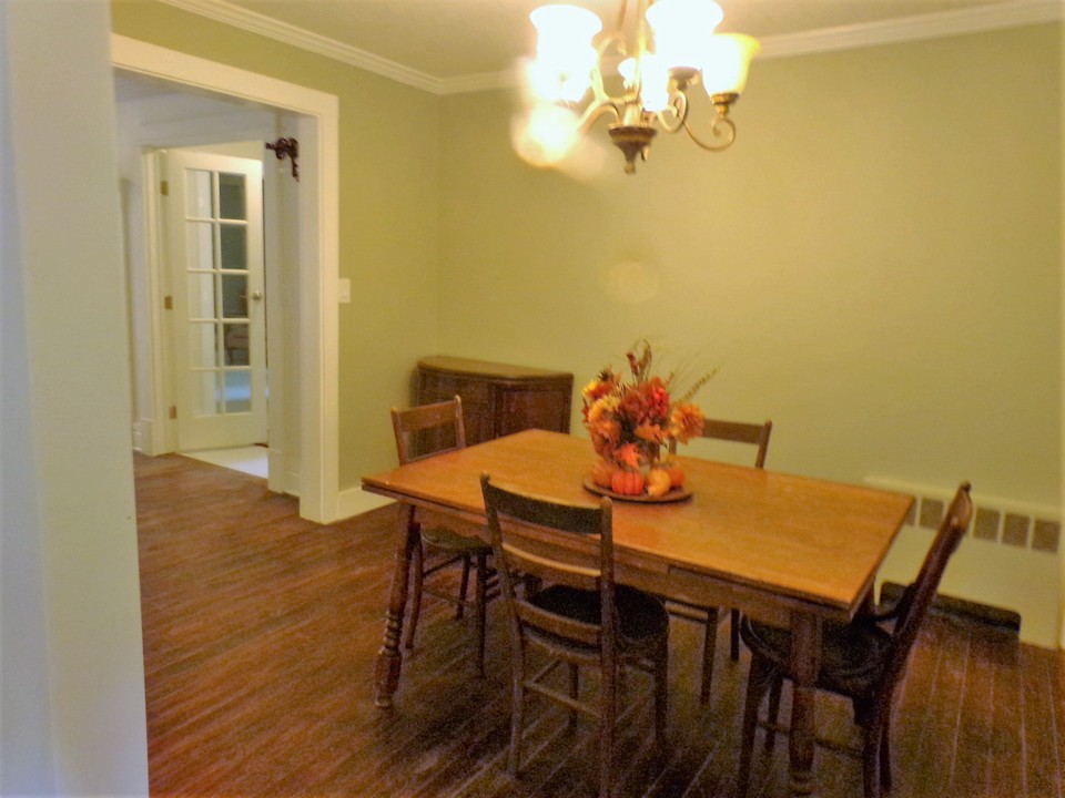 extended dining area formal country diners are welcomed