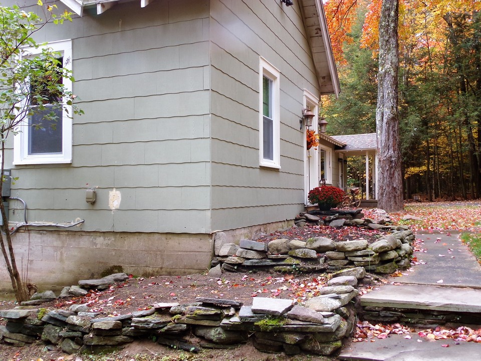 pretty landscaped yard