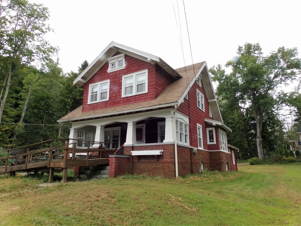 villiage home arts and crafts style at a ready willing and able price.