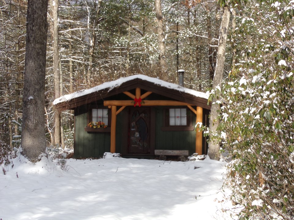tucked into the woods artist's get-a -way cottage